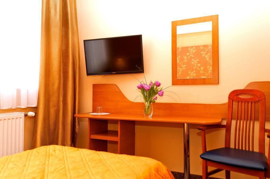 Villa Anna Gdansk - Noclegi Rooms - Free Parking Exterior photo